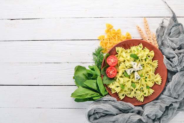 Тарелка домашней пасты